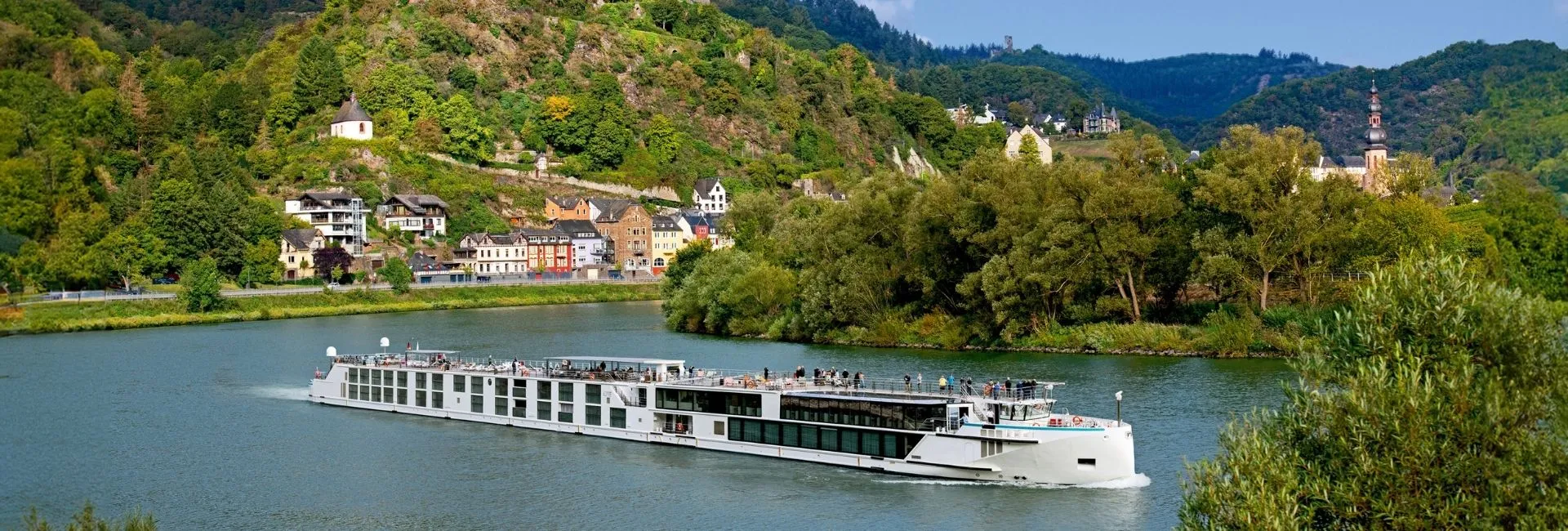 Riverside Luxury Cruises – Social Media Marketing