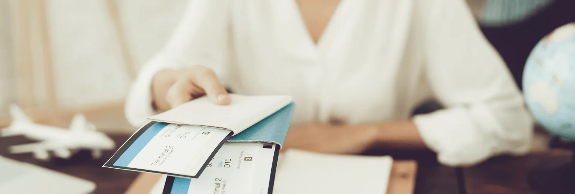 sonnenklar.TV Reisebüros und Flugbörse Reisebüros setzen auf Travcom24