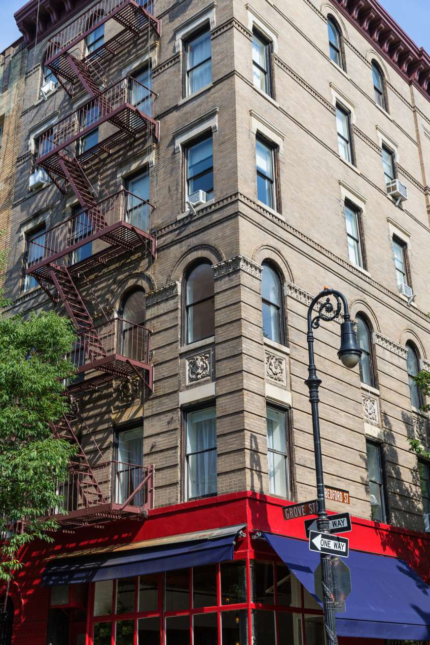FRIENDS apartment building NYC