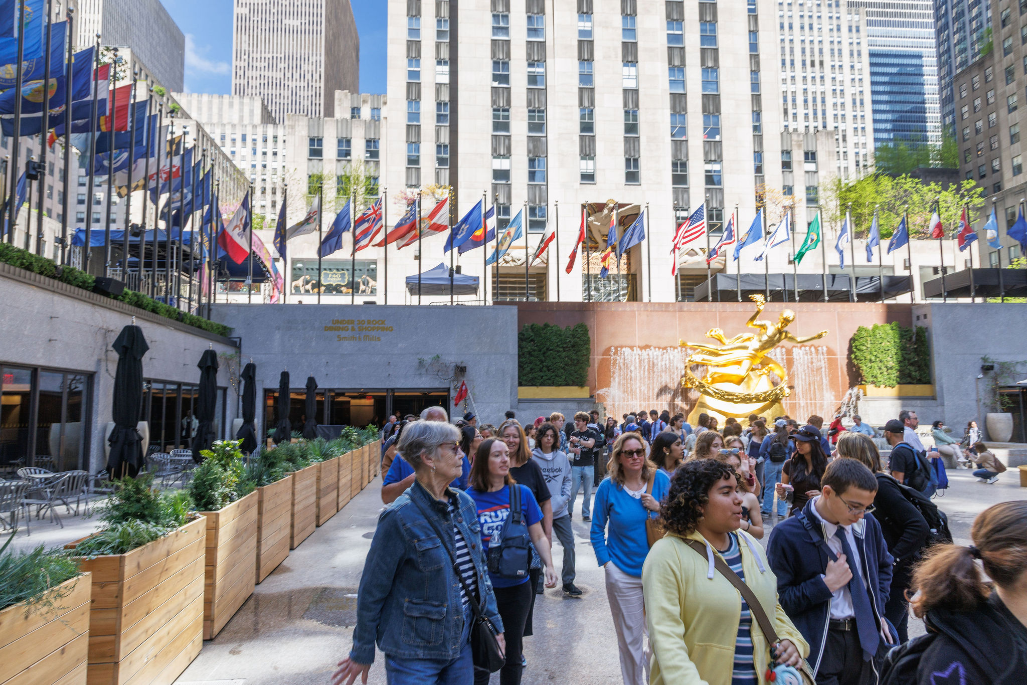 People touring Rockefeller Center