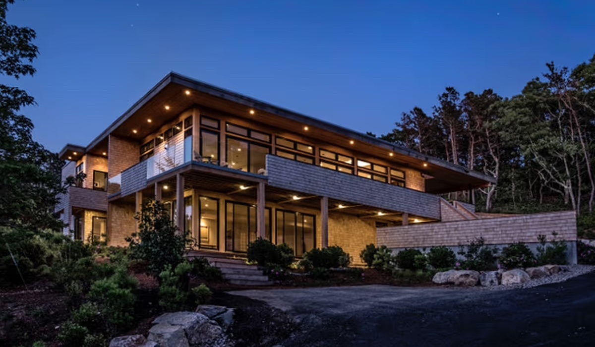 Modern Hillside Home Homepage Image