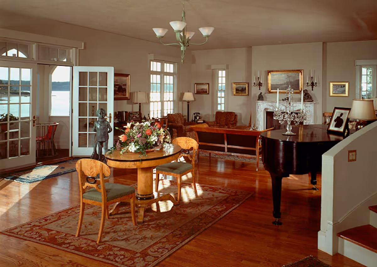 North Shore Oceanfront New Home