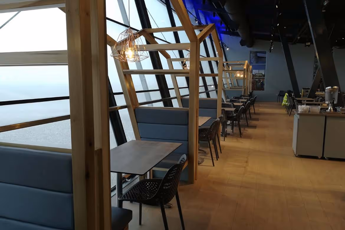 Southport Pier Cafe, Interior Design