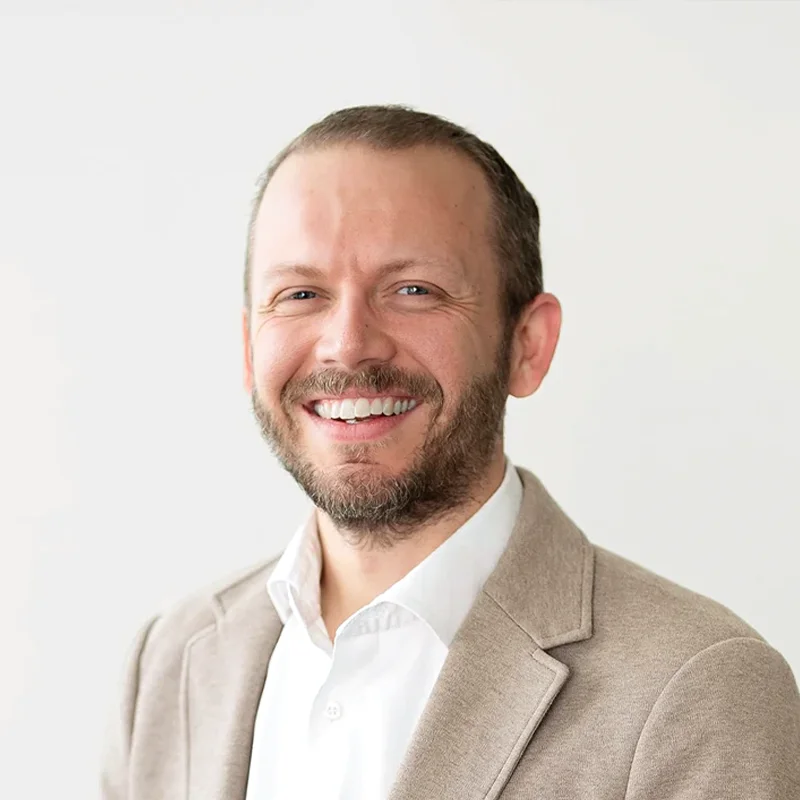 Headshot of Daniel Lange, a Luma Liz client