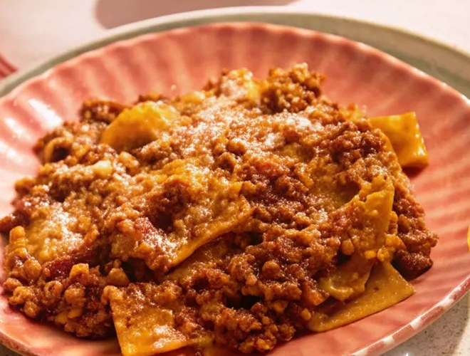 Pappardelle bolognese