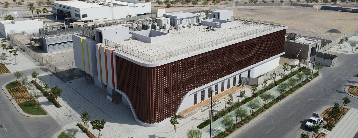 إنجاز شهادة LEED Gold و Estidama 3 Pearls لمبنى مركز الابتكار (M10B)