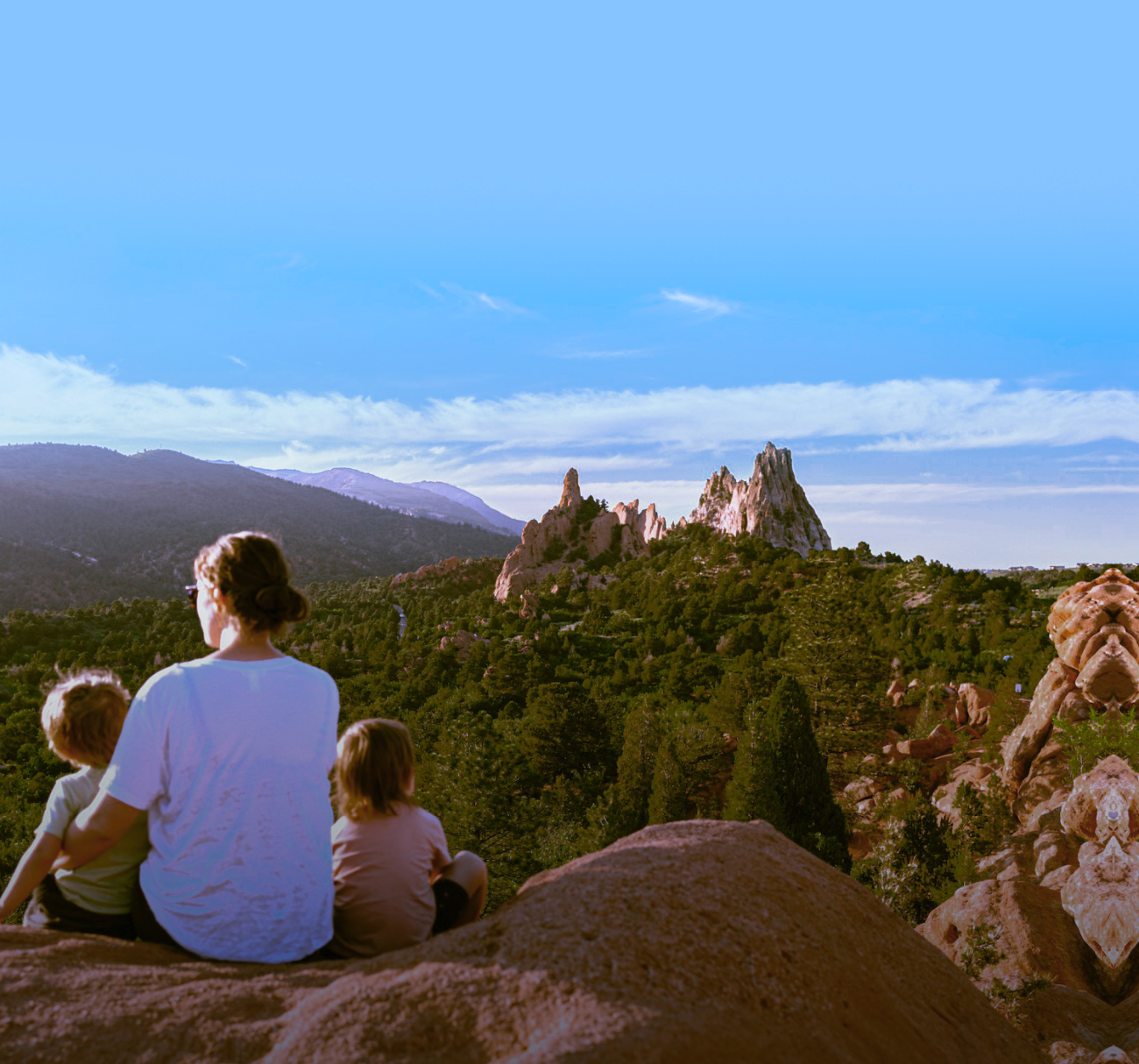 CHE families outdoors