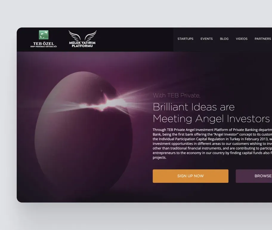 A digital platform showing an open project folder with a minimalist design, featuring a workspace and an annotation tool.