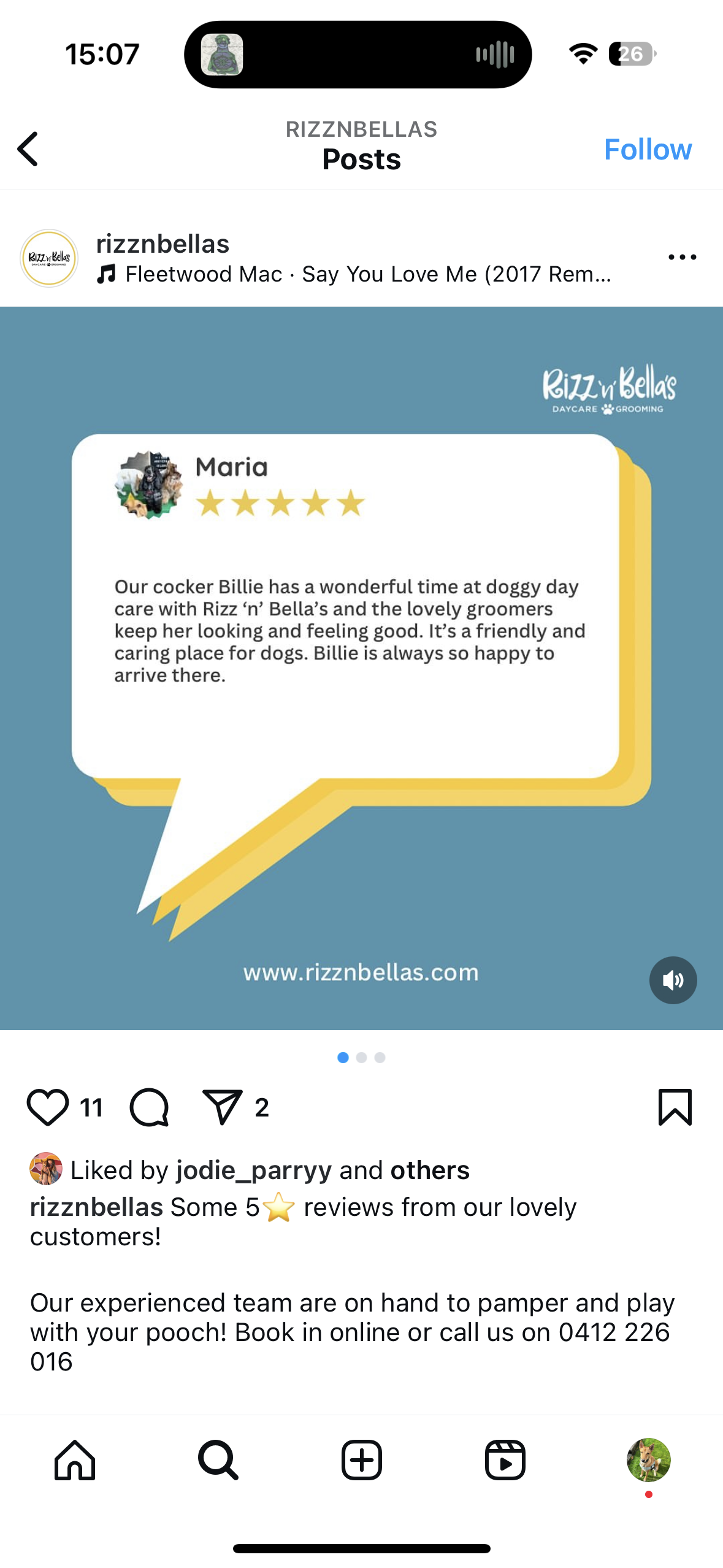 Instagram post showing a five-star review from Maria praising Rizz 'n' Bella's doggy daycare and grooming for excellent care of her cocker spaniel Billie.