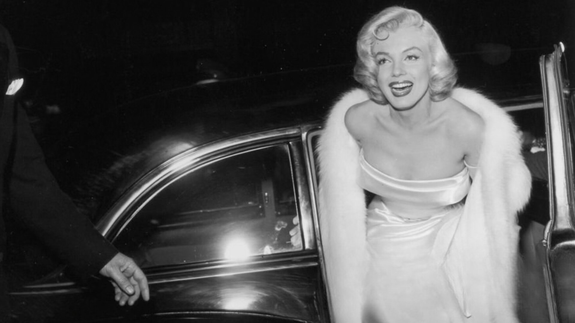  Seventy-three Diamonds, One Secret: A Story of Blancpain’s Tribute to Marilyn Monroe