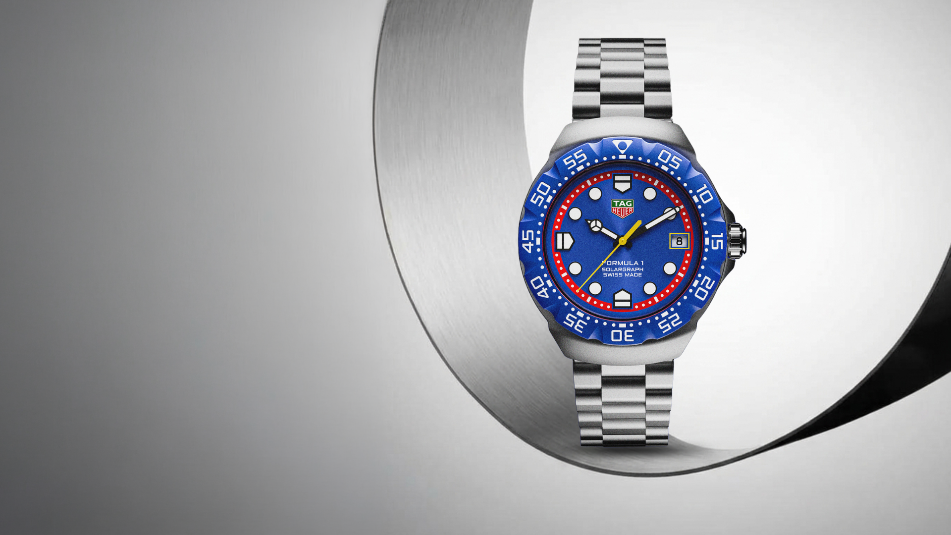 TAG Heuer Presents the New Formula 1 Solargraph x Oracle Red Bull Racing Watch