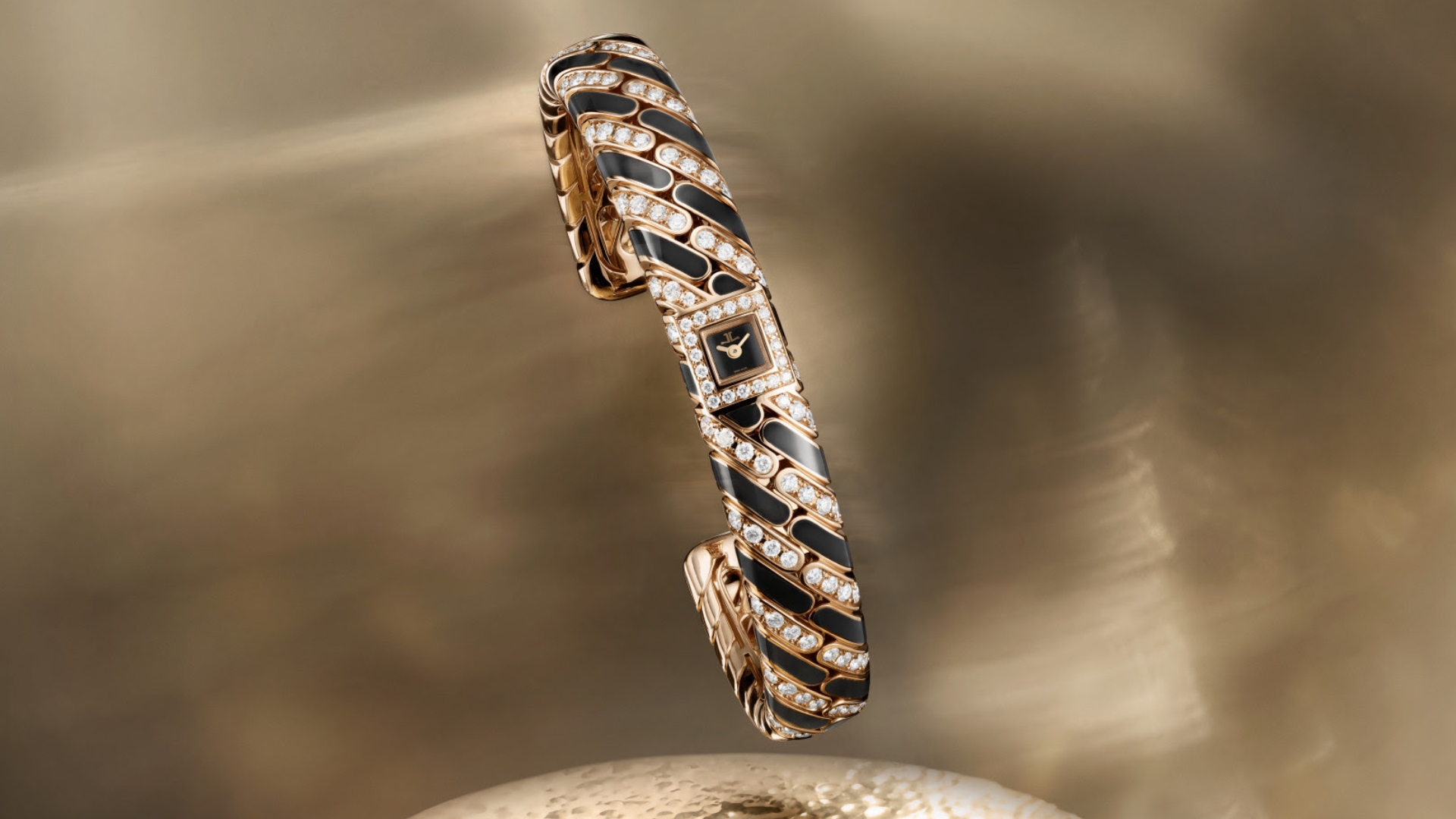 Jaeger-LeCoultre Unveils the New Calibre 101 Chain