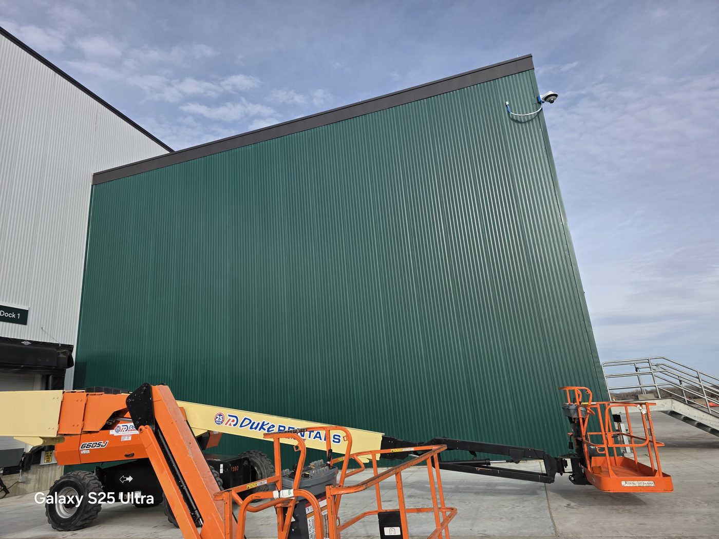 Exterior — dark green stripe applied