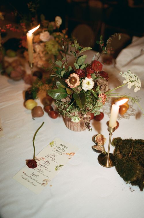 An unforgettable trendy celebration, in a Mexico City’s historic venue with flower arrangements that resemble a beautiful sunset.