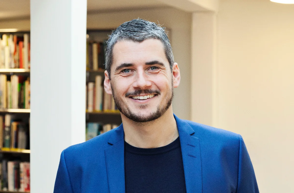 Portrætfoto af Kristian Villadsen