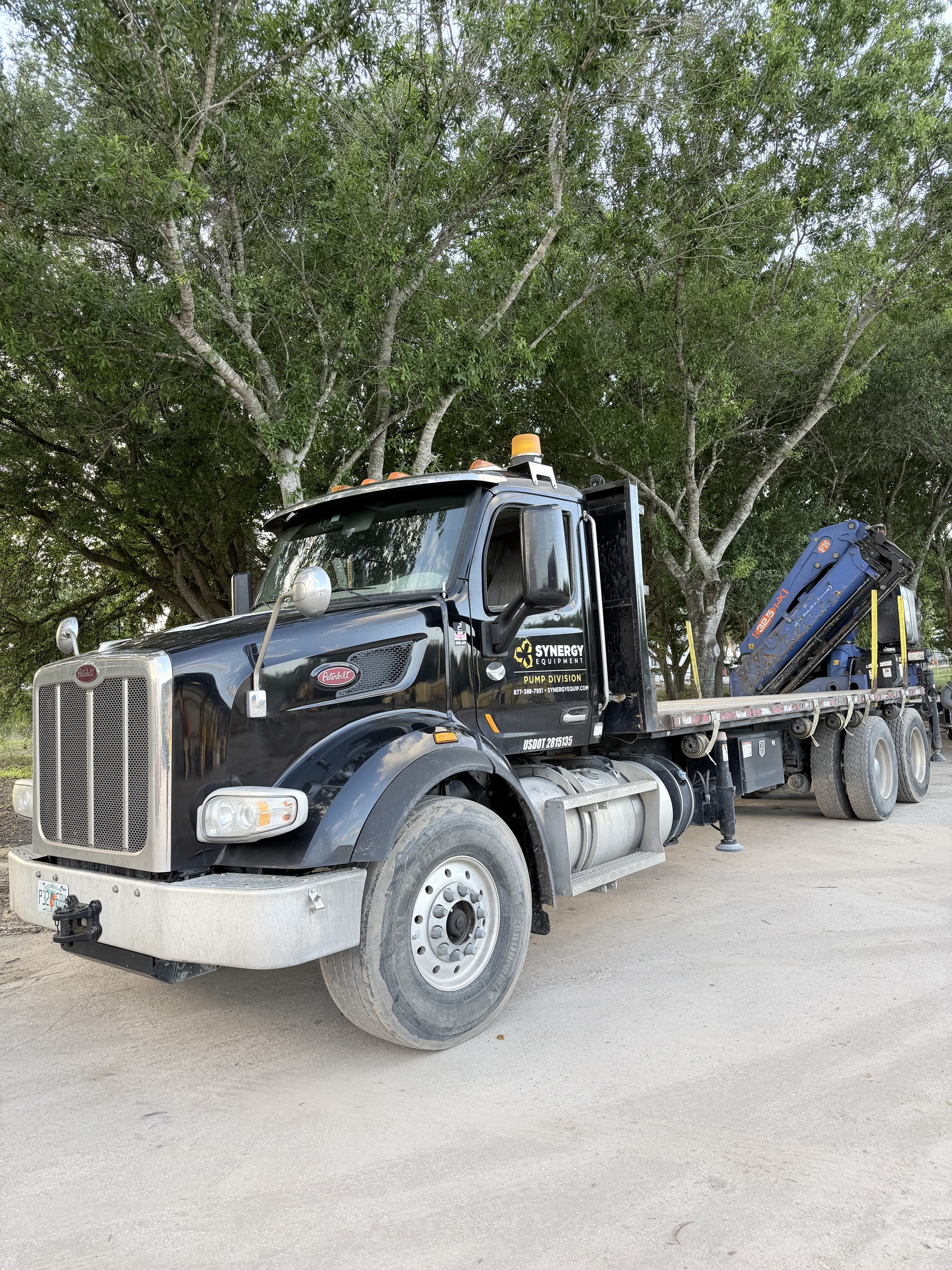 Photo of the Peterbilt 567 listed for sale, view from front driver's side of the vehicle