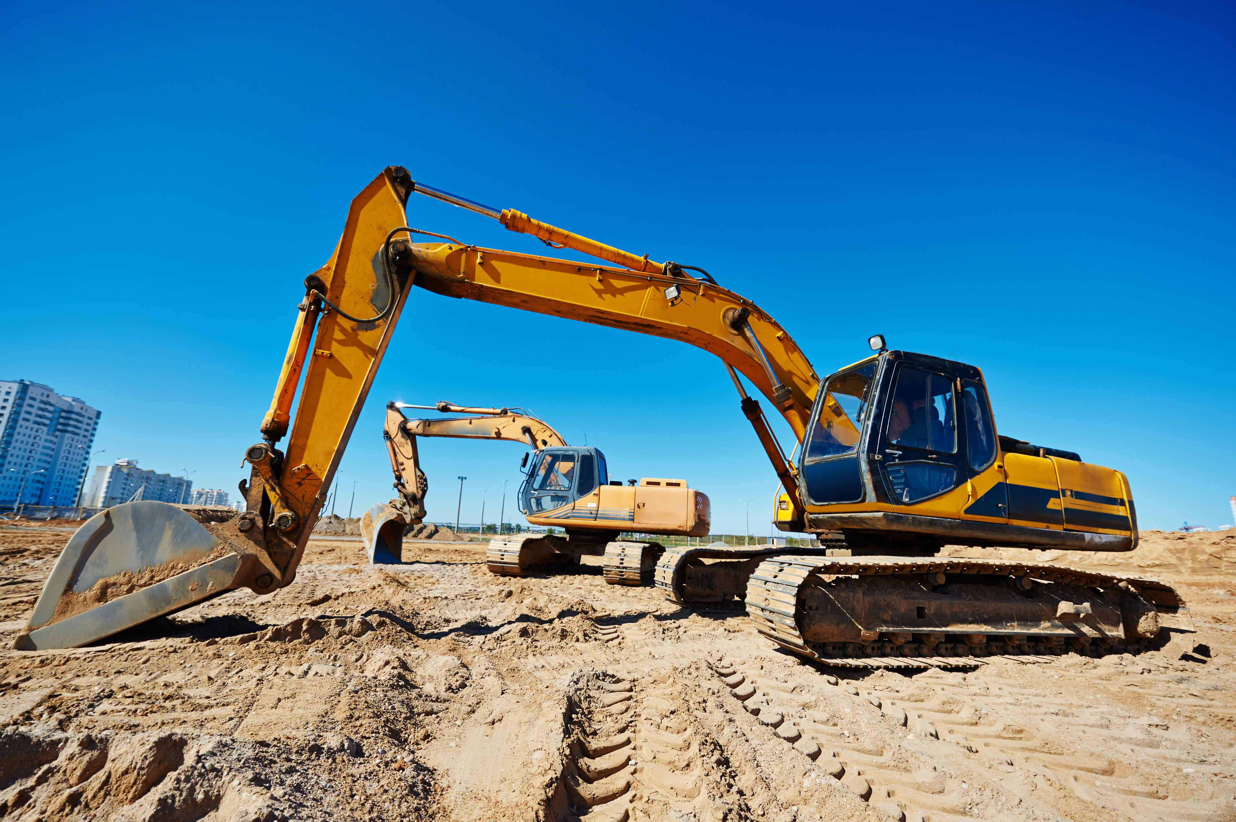Local Excavator Rental Tips for Contractors, Builders, and Homeowners