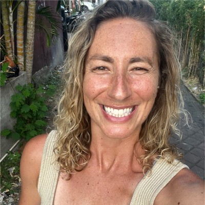 guide emily deacon