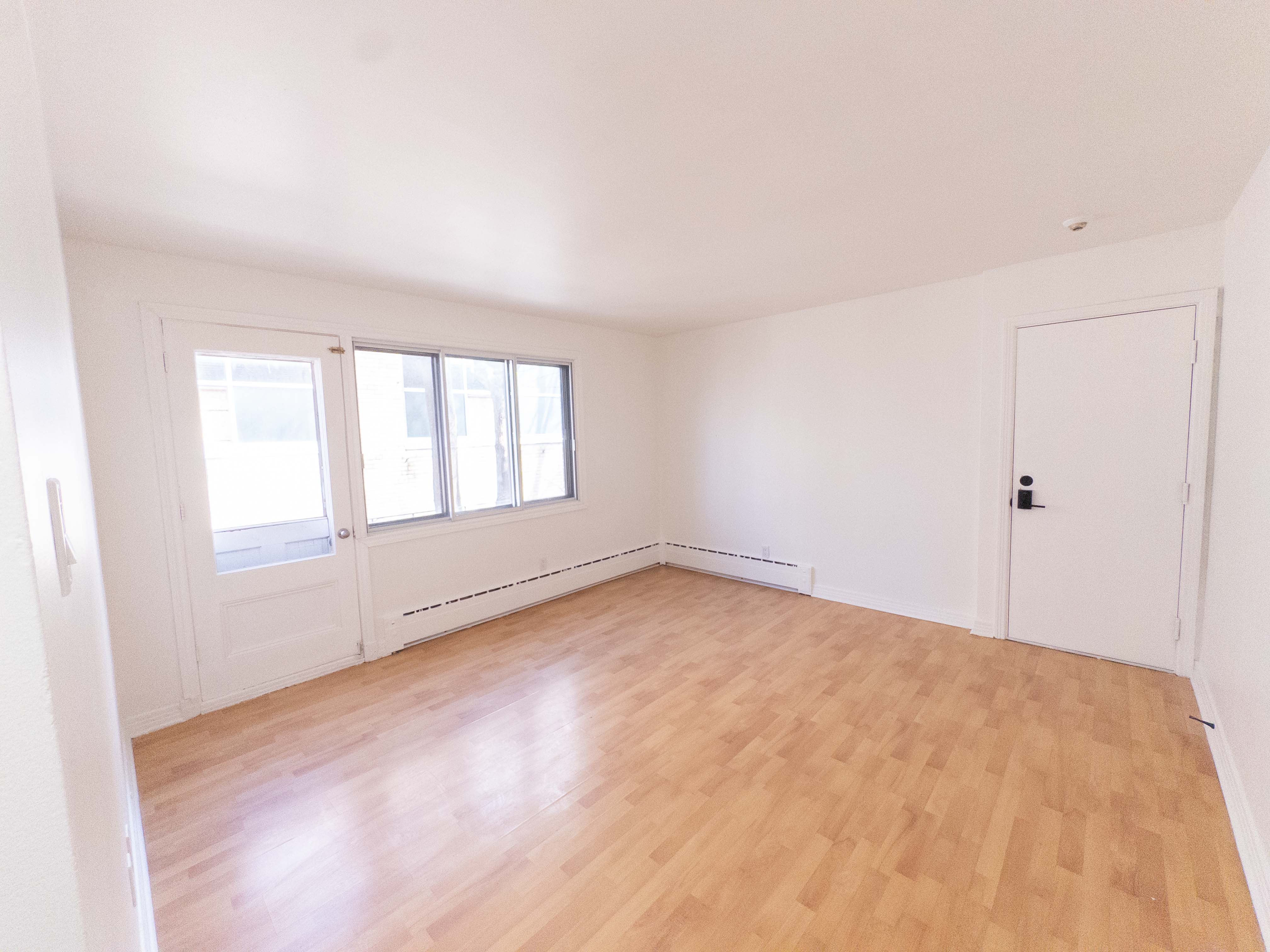 Rachel - Bright 2 Bedroom