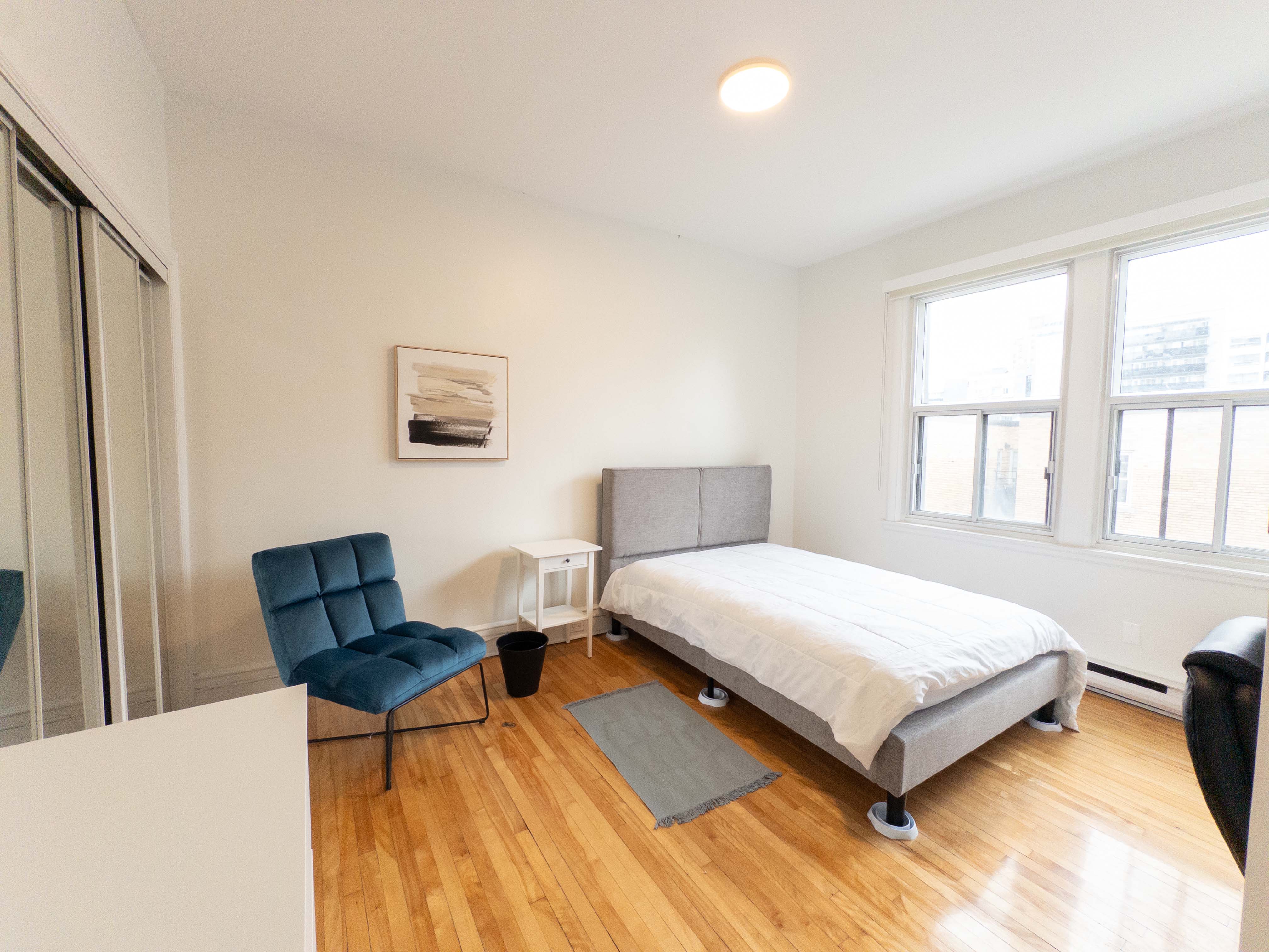 Large Bedroom
