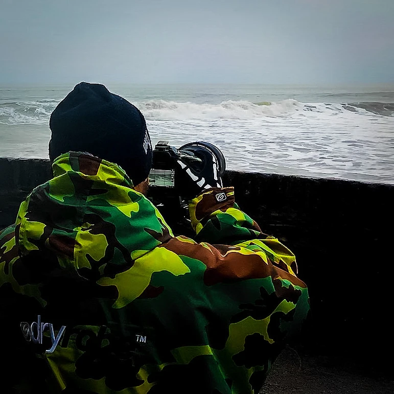 HYPOTHERMIA Kudos to Rhys for spending hours filming in the cold and rain. In the photo: @super_kook