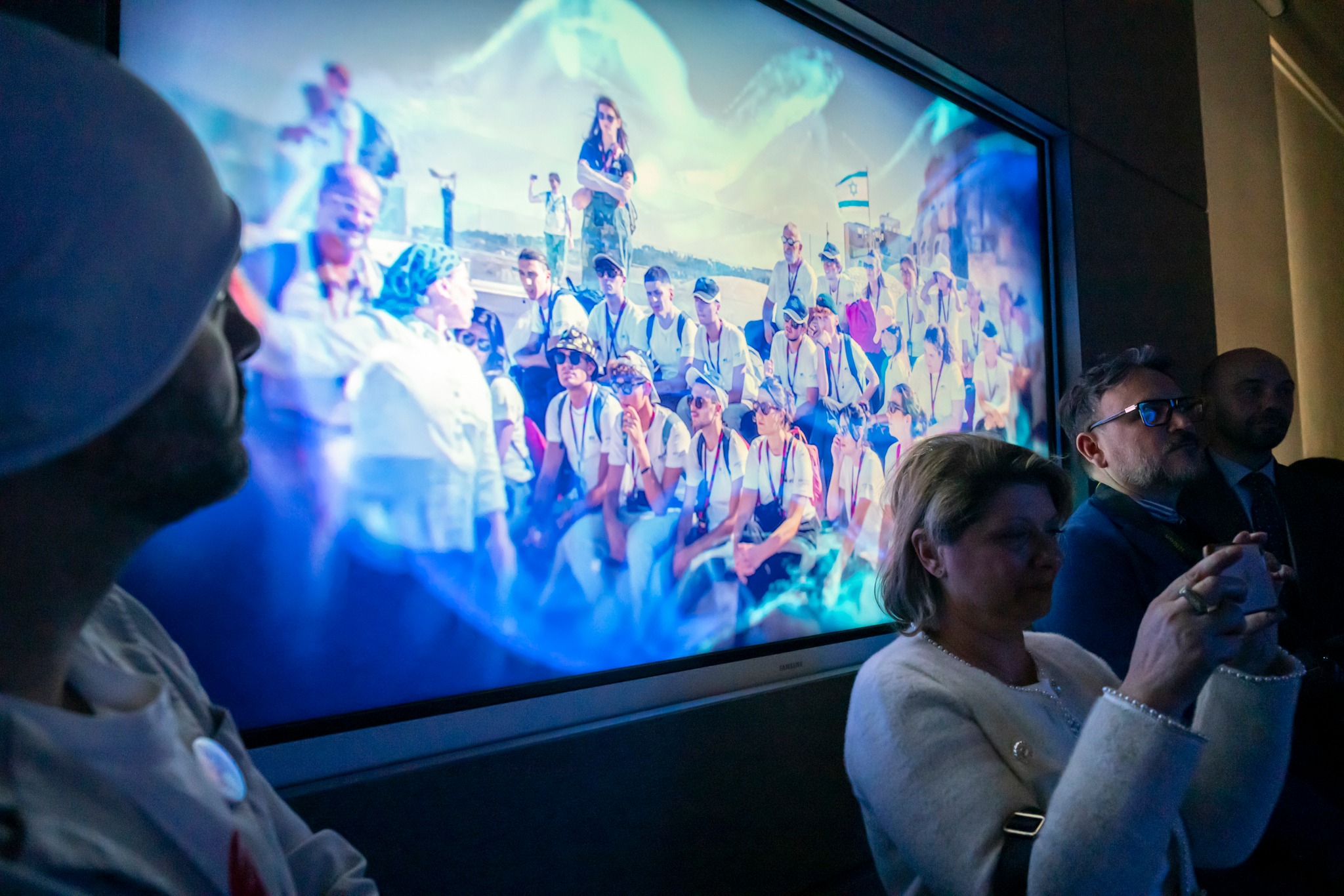 Andrea Bocelli Foundation Livesignage Experience Designer Project