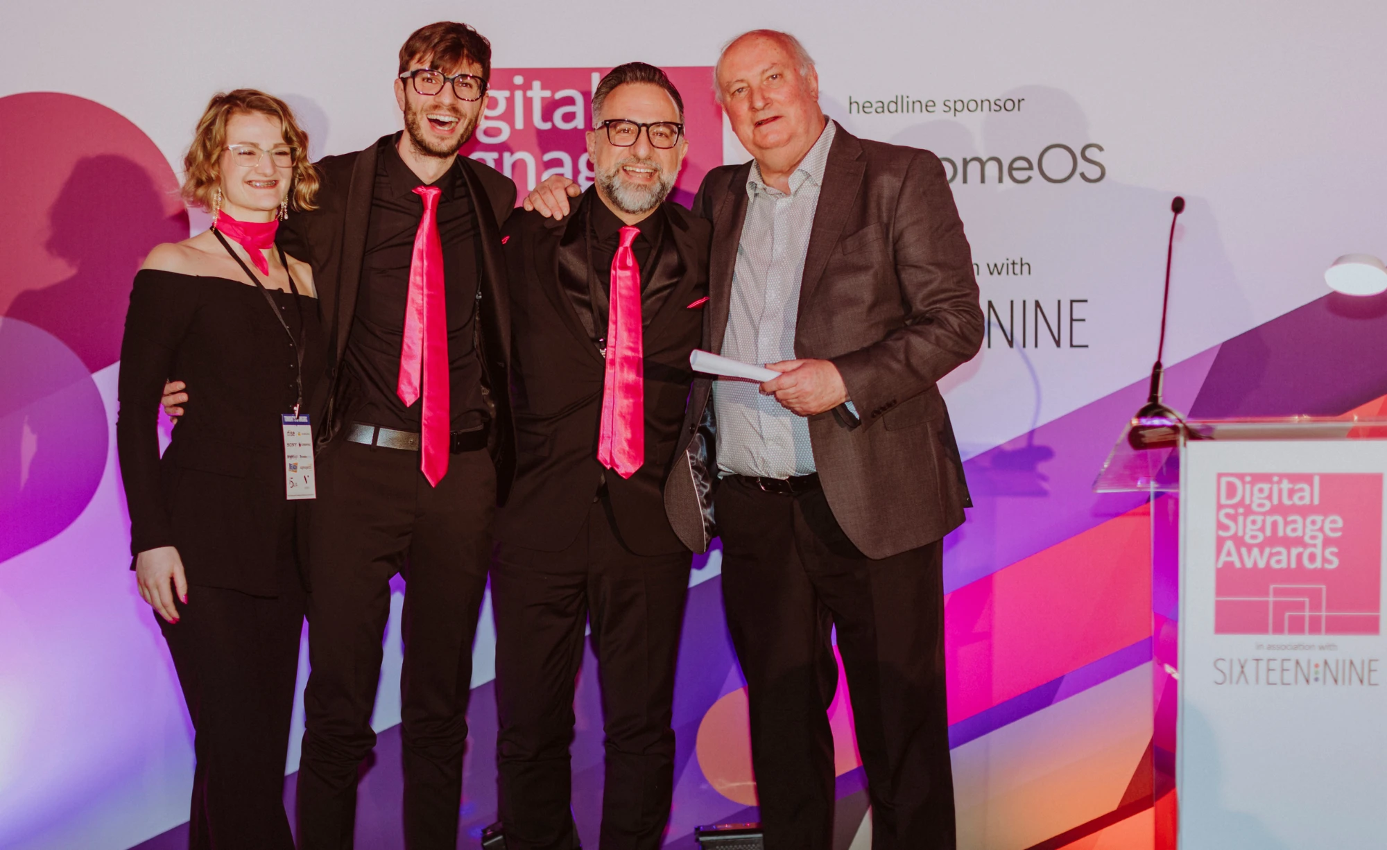 Team Livesignage alla premiazione dei Digital Signage Awards 2025