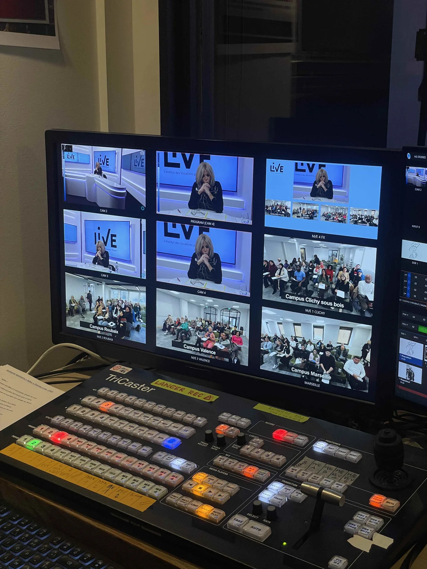  Emission studio live pour l'association de la première dame de France Madame Brigitte Macron à Paris