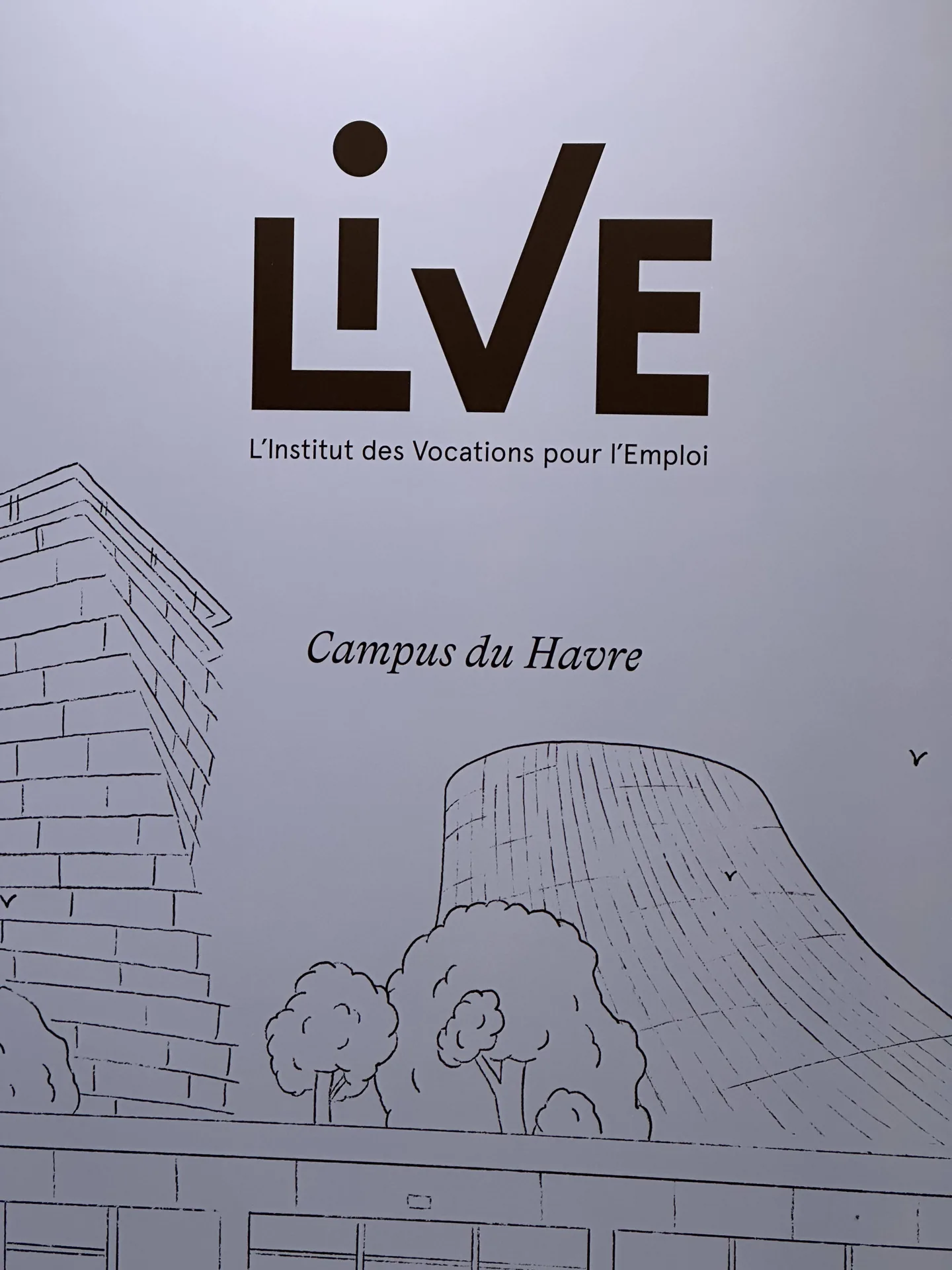 Inauguration du campus LIVE au Havre avec Bernard Arnault et Brigitte Macron, organisée par H.stories.