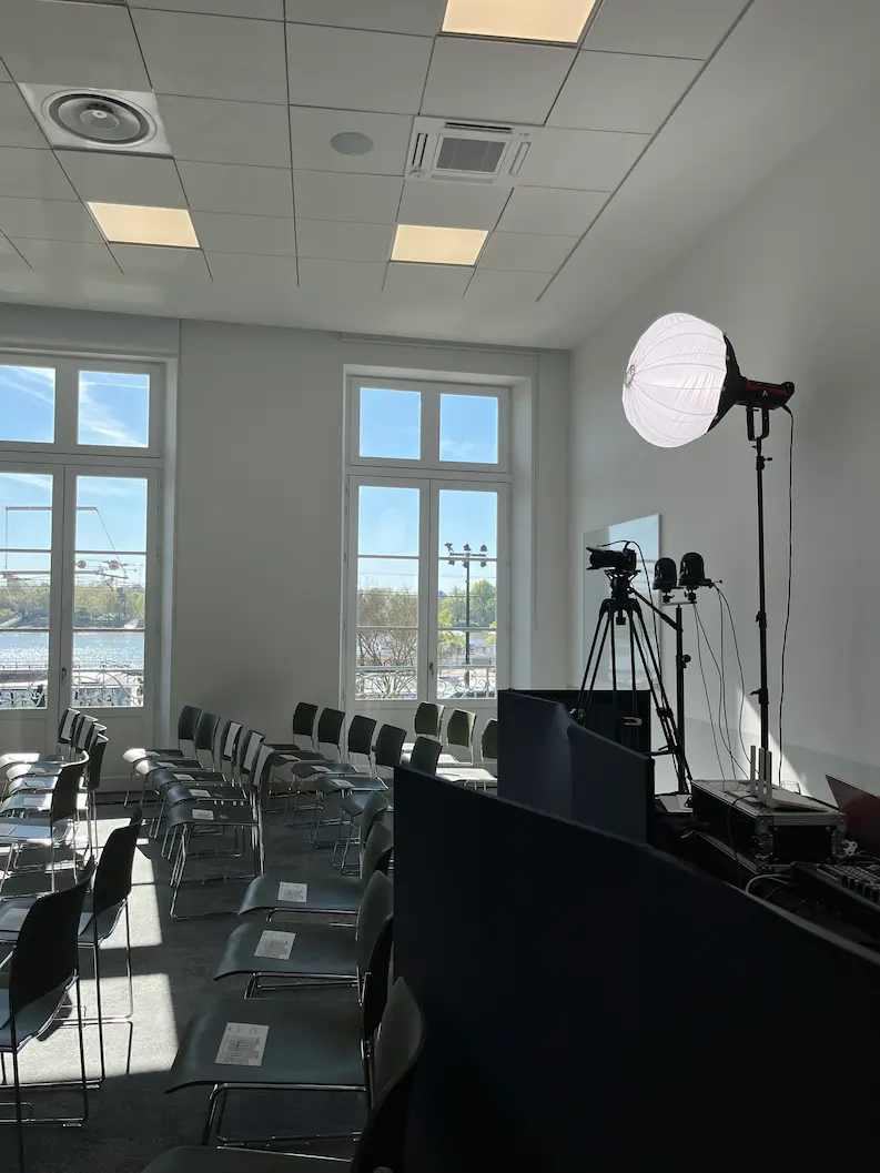 Inauguration du campus LIVE à Bordeaux avec Antoine Arnault et Brigitte Macron, organisée par H.stories.