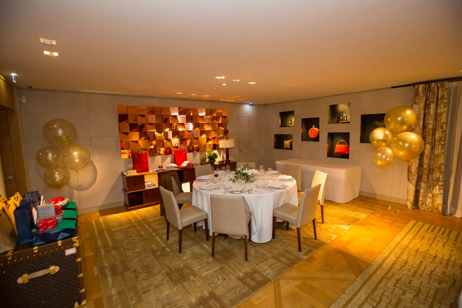 Dîner de clienteling d'une Maison de luxe dans des appartements privés avenue Montaigne, production H.stories