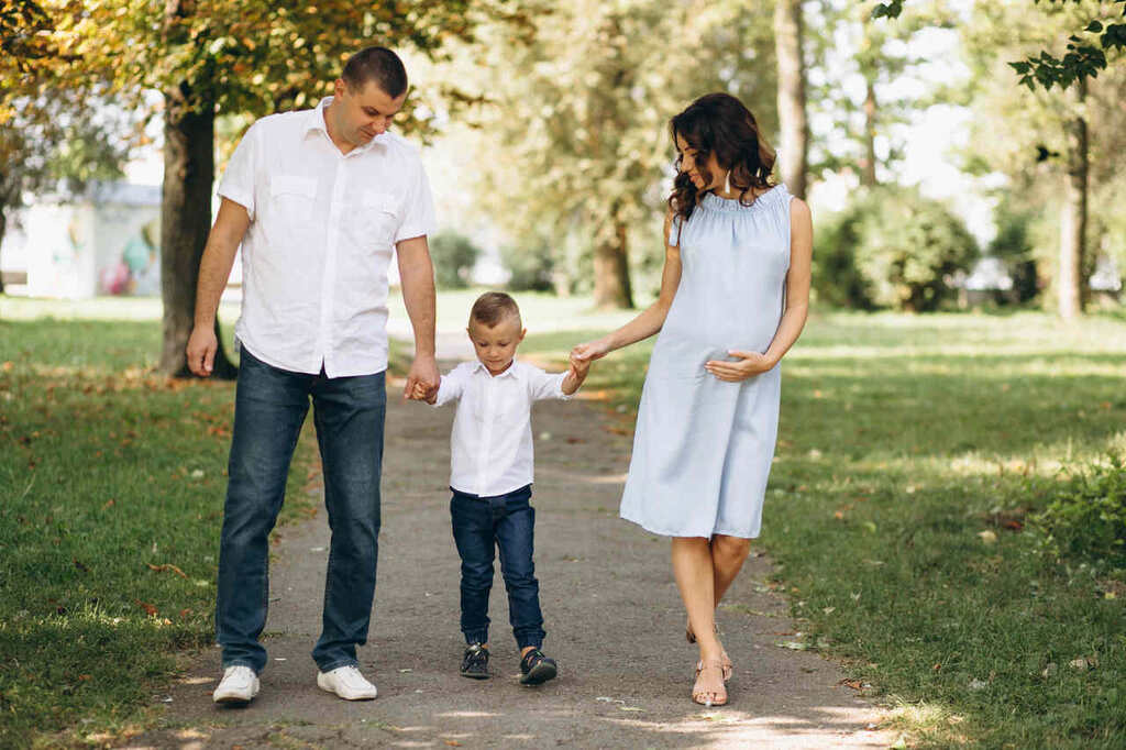 família aproveitando passeio em parque depois de saber se a cidade de Paulínia é boa para morar