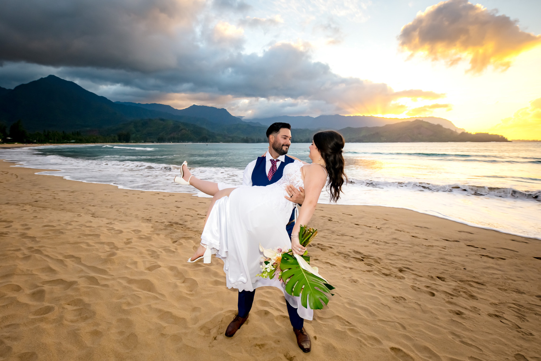 kauai wedding planner sunset beach