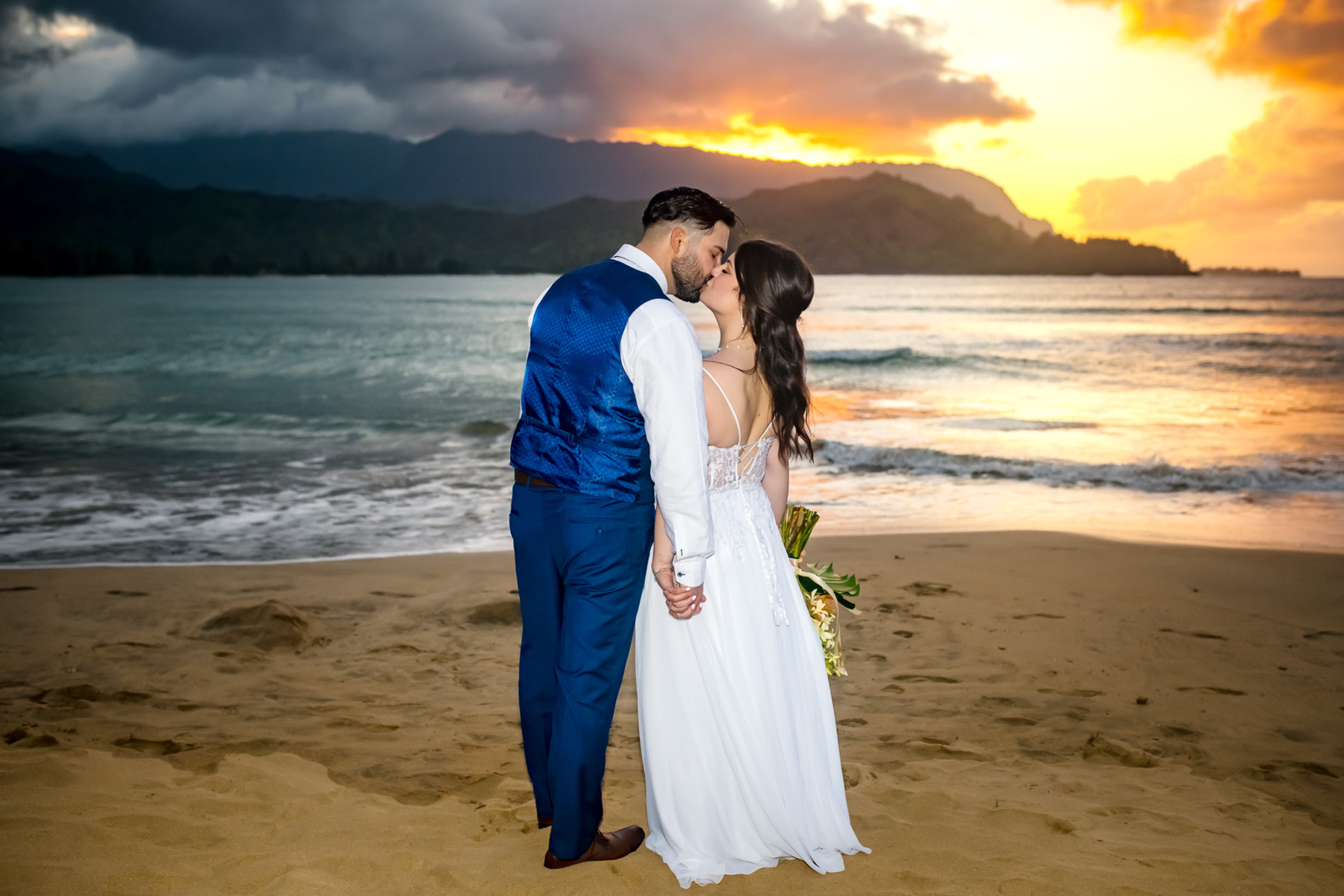kauai sunset wedding planner