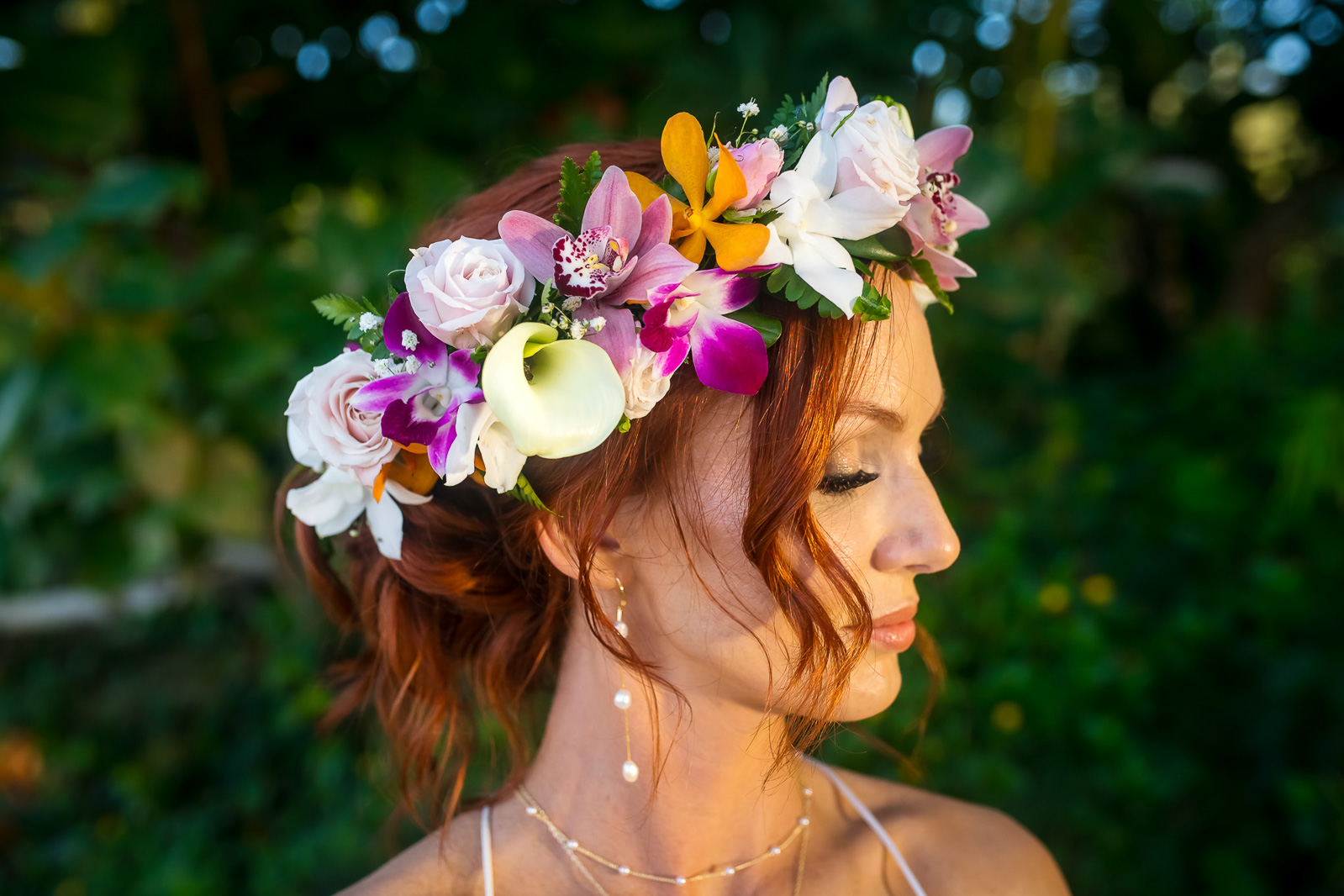 bridal flowers on elopement bride in kauai