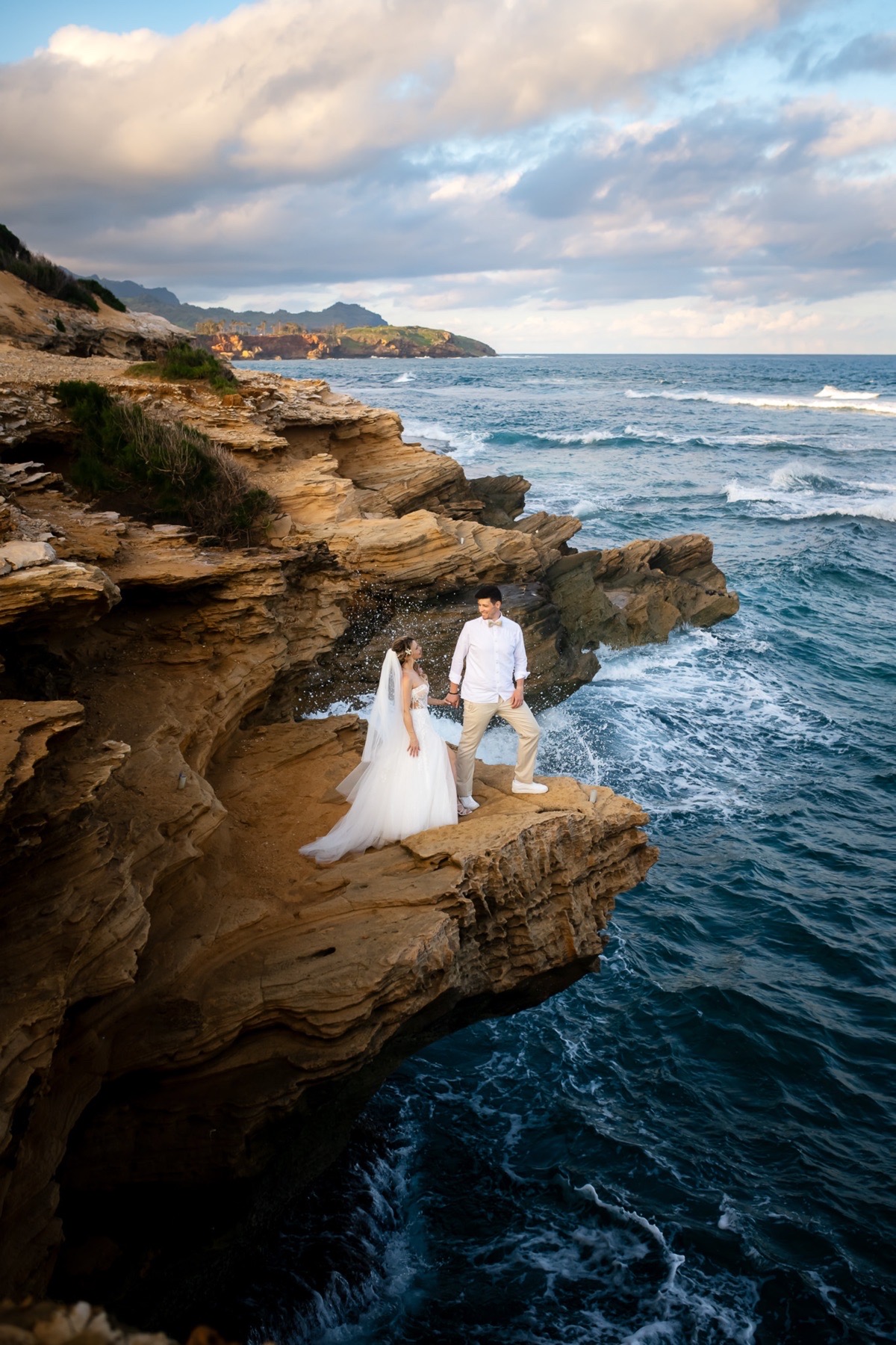 kauai wedding portraits at shipwrecks beach elopement