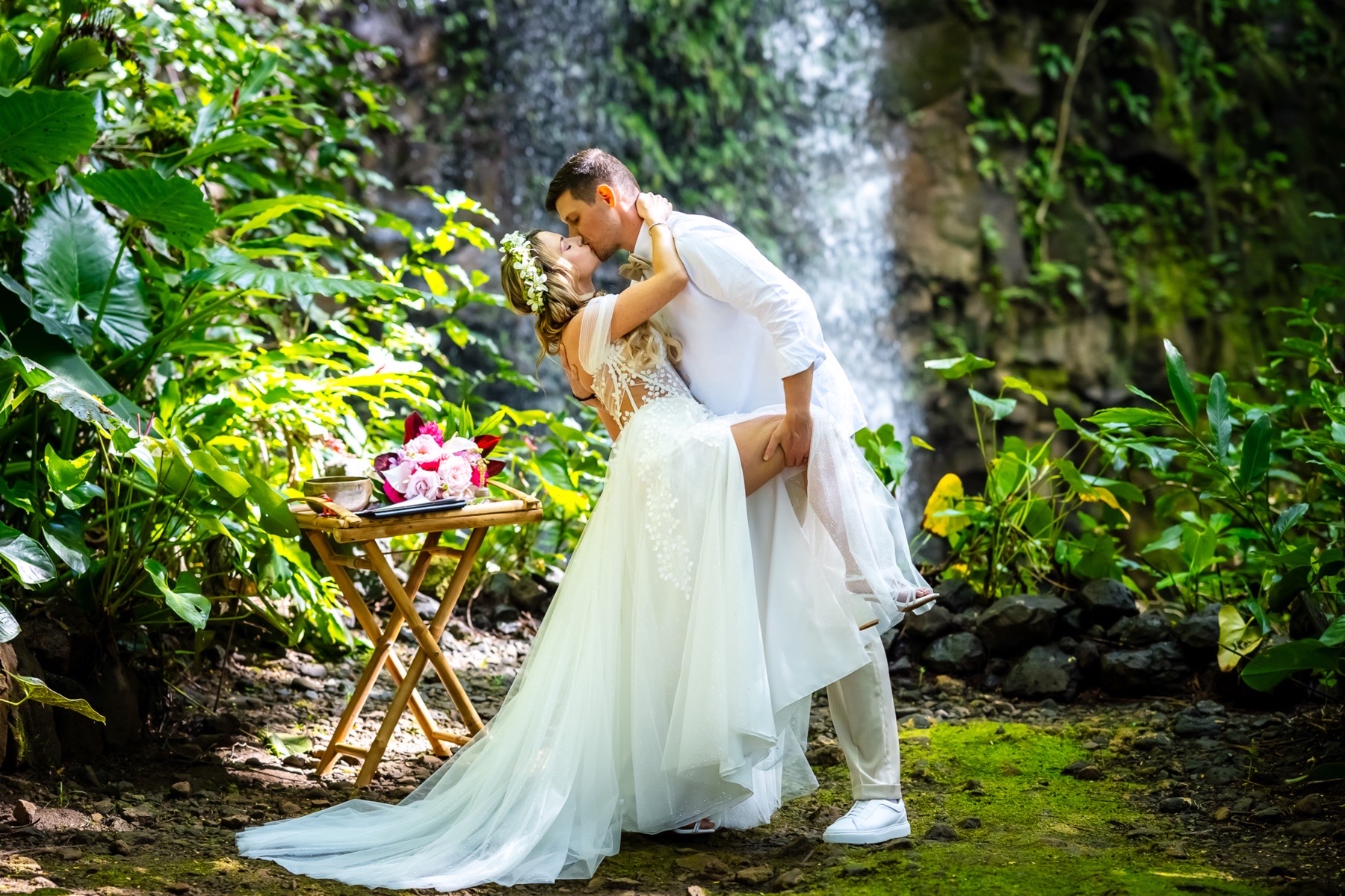 kauai elopement package photoshoot