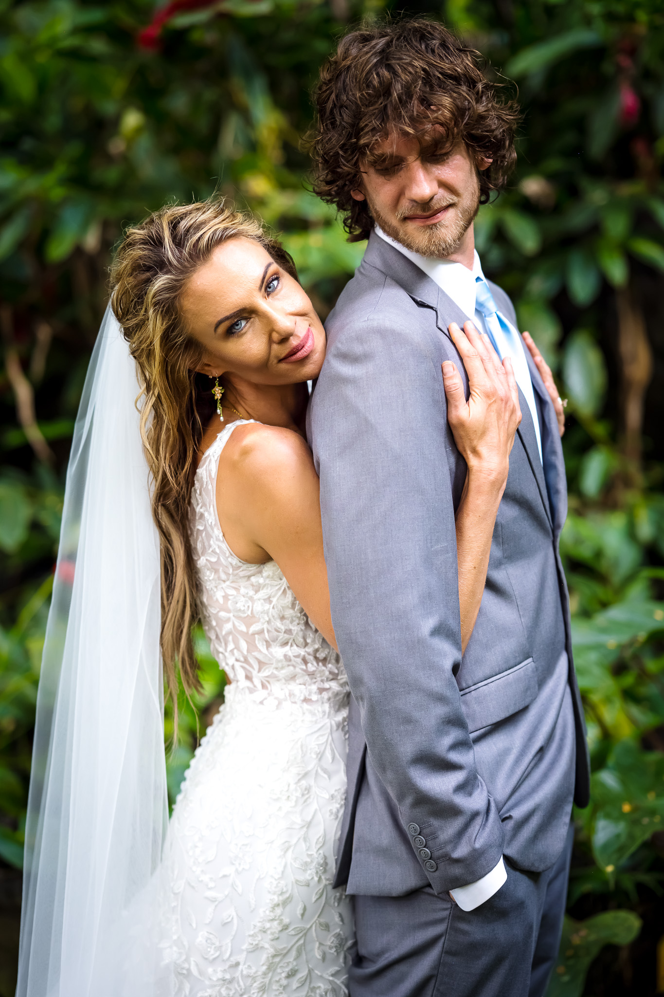 kauai wedding package bride and groom portrait