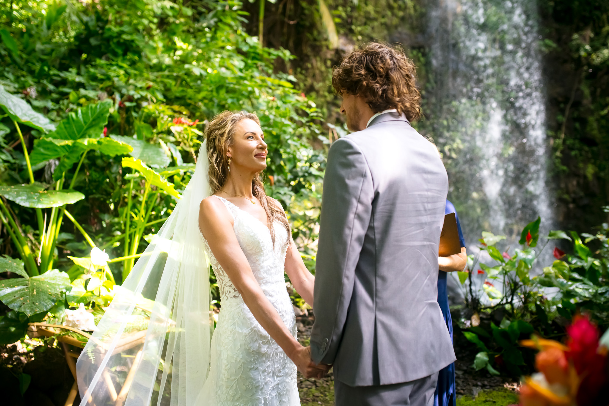 kauai elopement wedding at waterfall