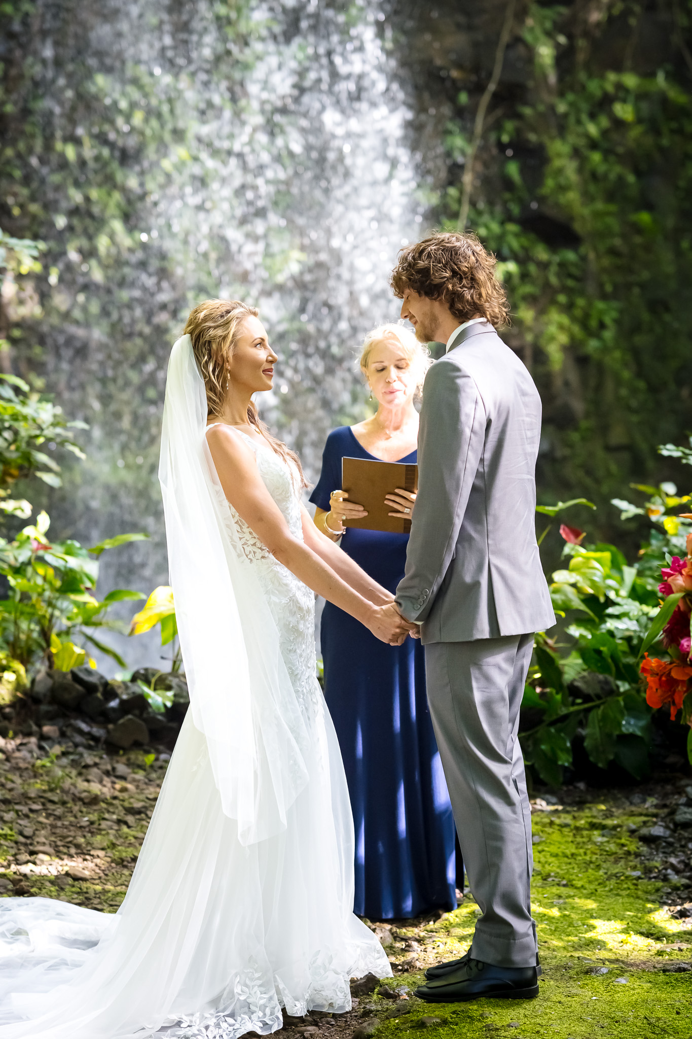 private elopement wedding package on kauai