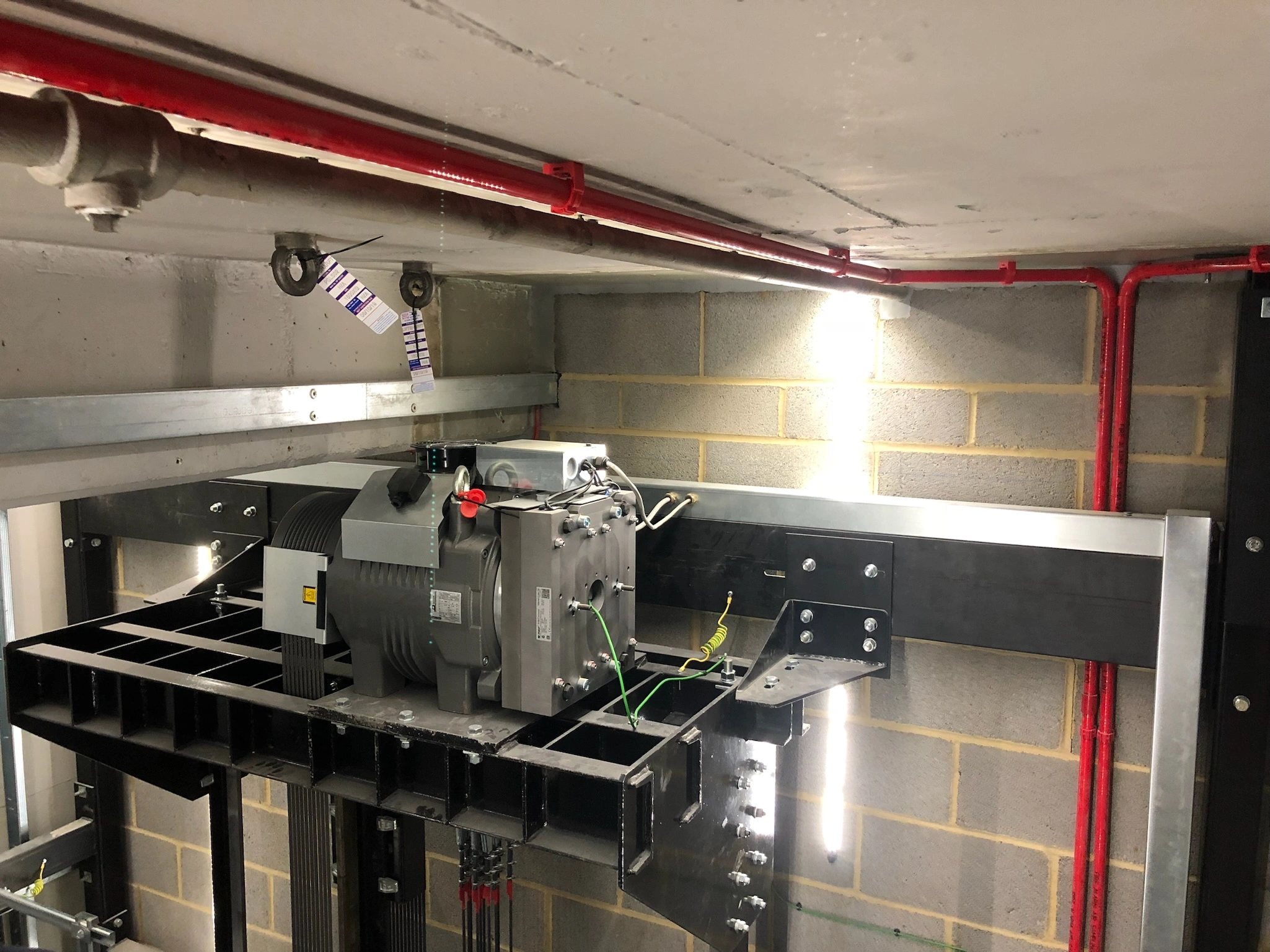 Residential lift servicing and maintenance inspection