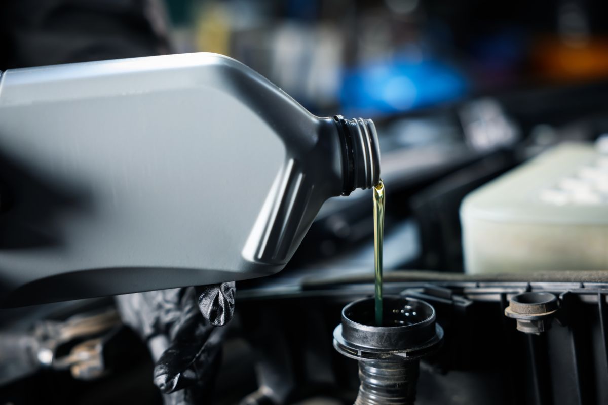 7 Things You Should Know Before Changing Car Oil