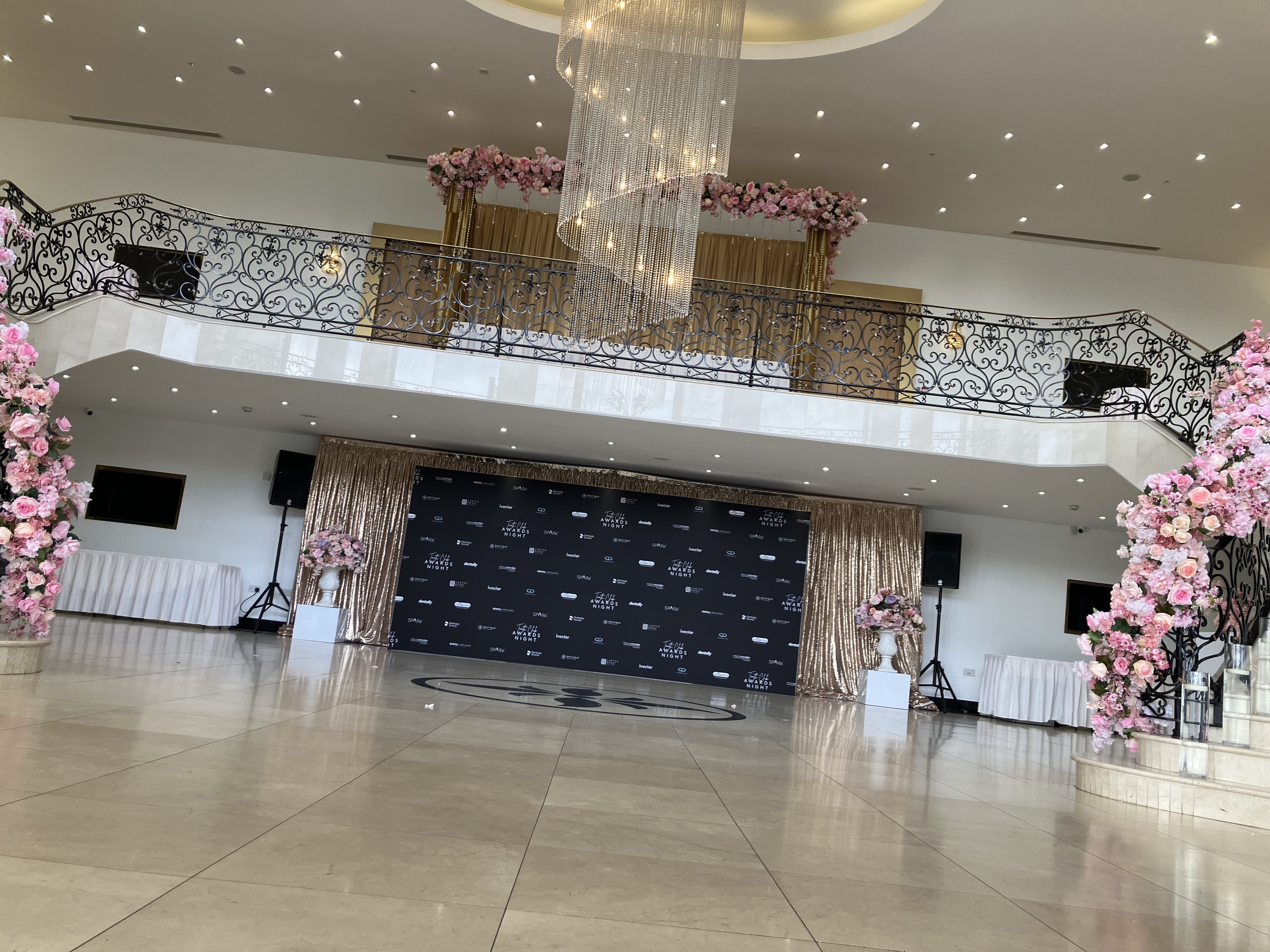 Large Logo Wall Hire Noth London