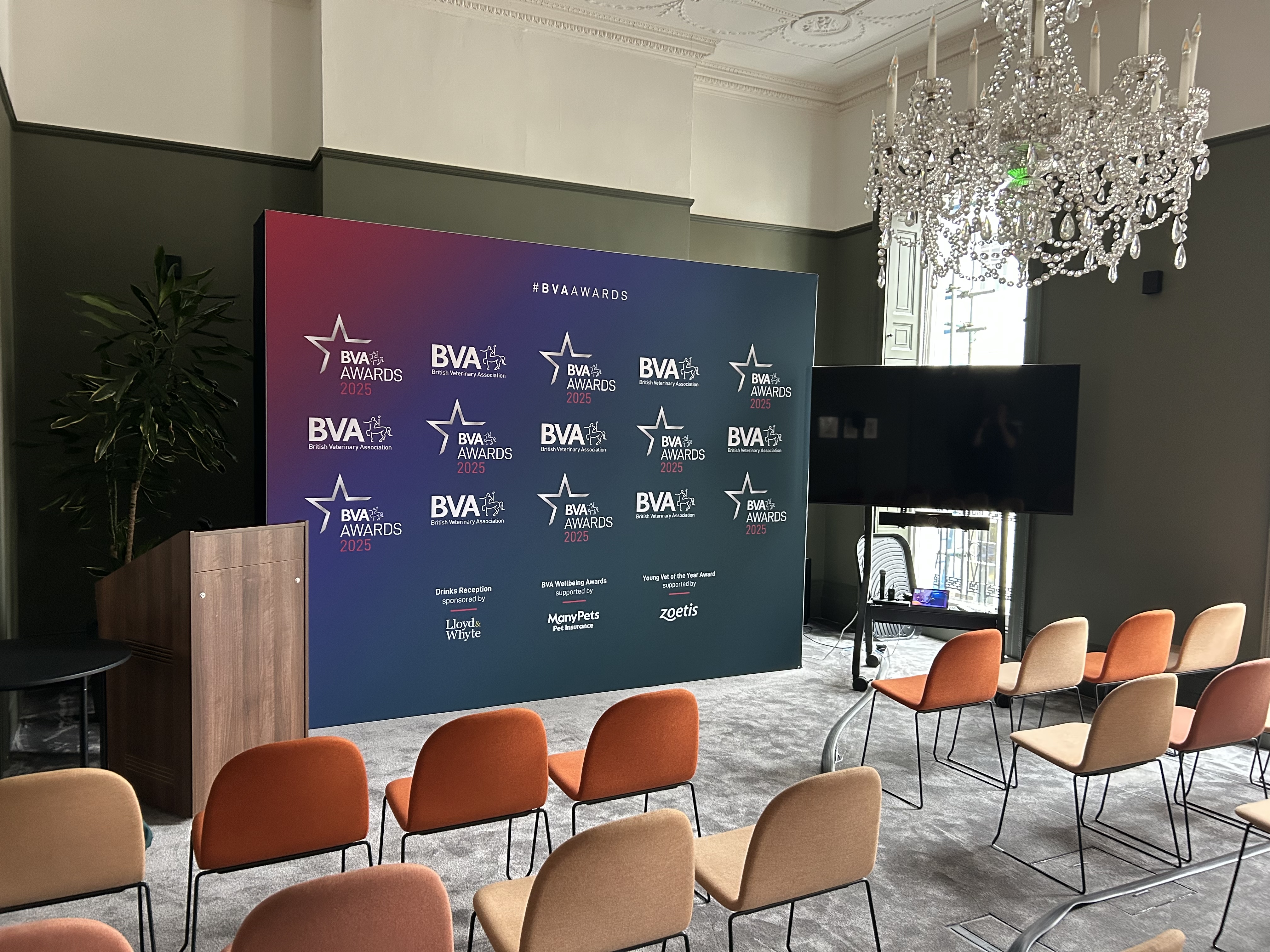 Large step and repeat conference room back drop Marylebone