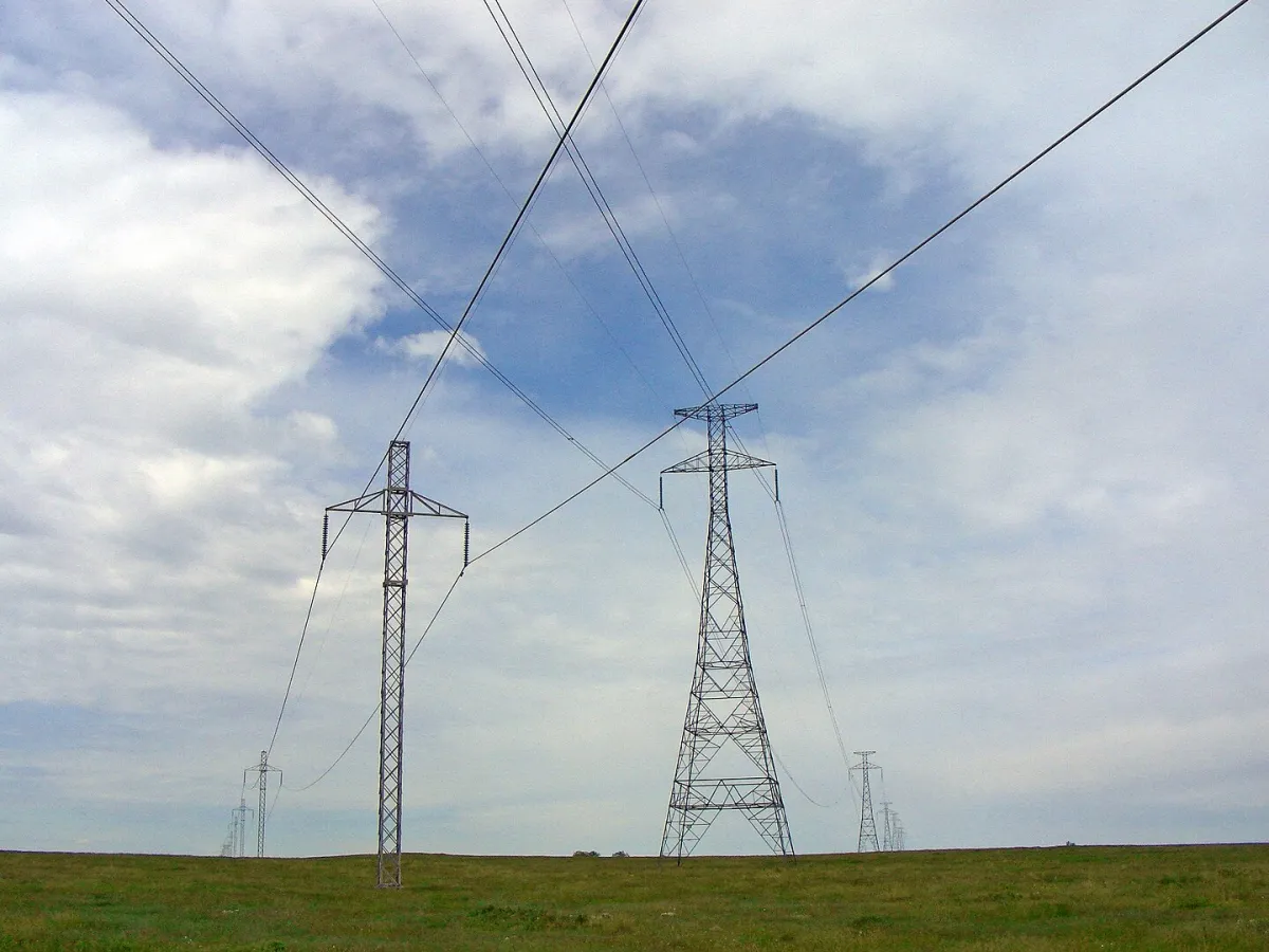 Minnesota utilities work to ease path for Northland transmission line