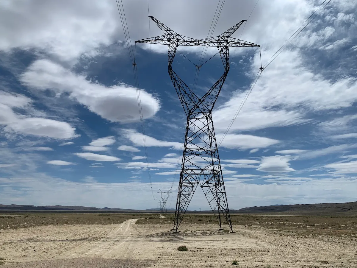 A New Mexico rural electricity co-op leads a fossil fuel phaseout