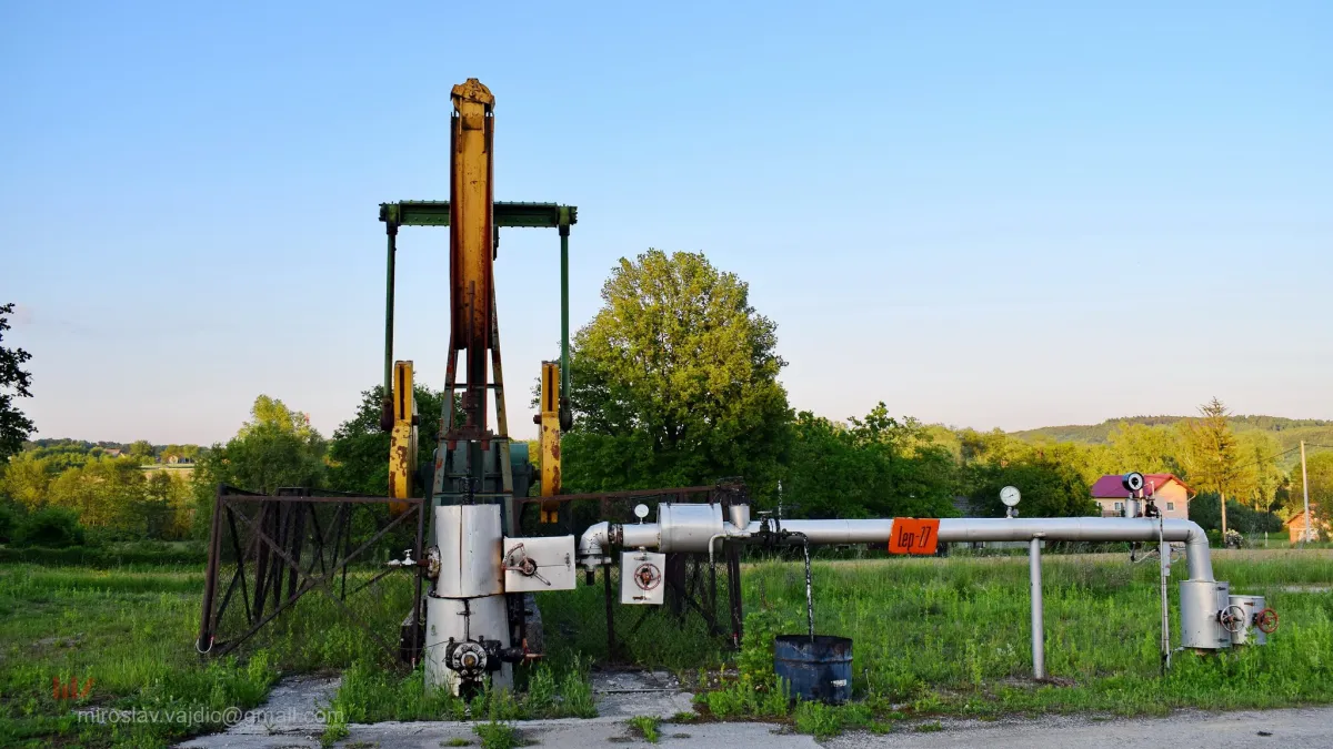 Oil companies support embattled Washington climate program