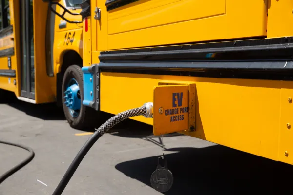 Electric school buses get another jumpstart