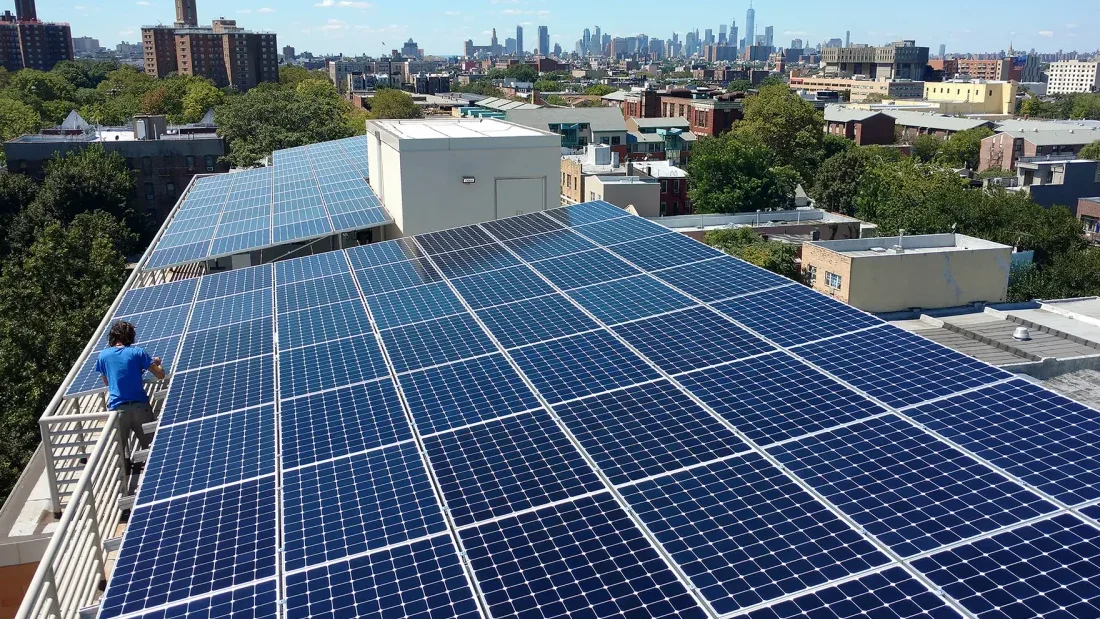 Startup pitches new model to unlock solar for multi-family buildings, in Illinois and beyond