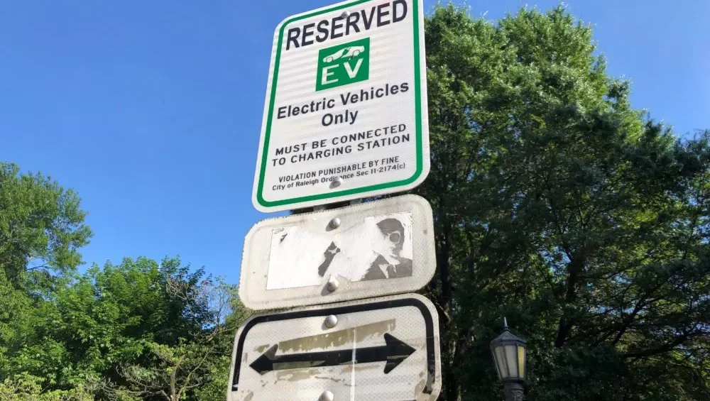 General Motors ramps up EV charging efforts